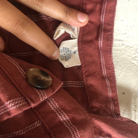 Button Cropped Tank - Picture 2 of 4